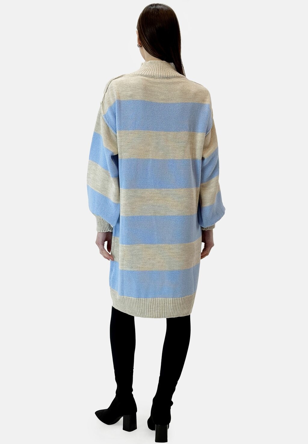 Платье-джемпер Elara, светло-голубой
Платье-джемпер Elara, светло-голубой