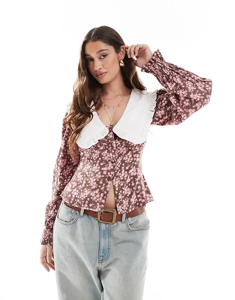 Блузка ASOS DESIGN с контрастным воротником и цветочным принтом
Блузка ASOS DESIGN с контрастным воротником и цветочным принтом