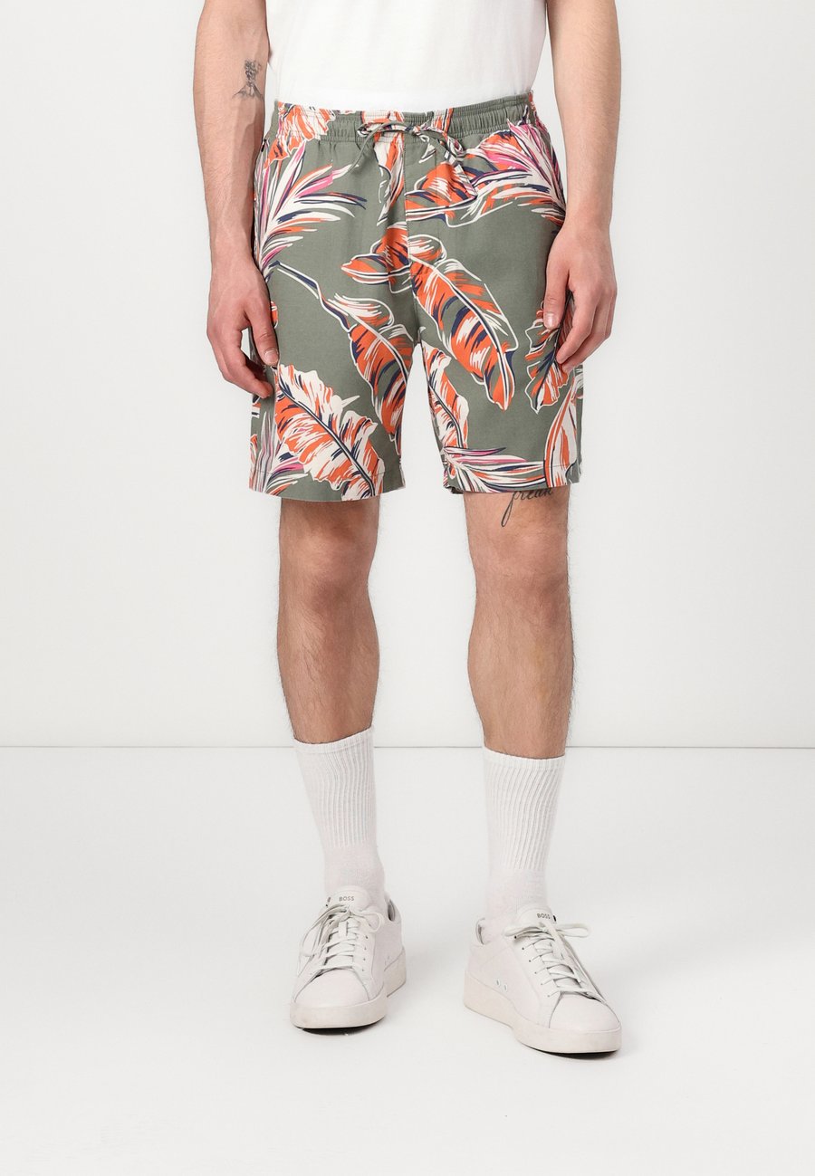 Шорты Tommy Hilfiger MERCER BANANA, Battle Green/Green
Шорты Tommy Hilfiger MERCER BANANA, Battle Green/Green