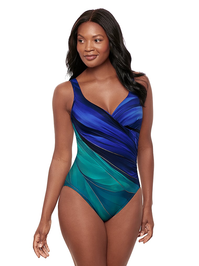 Это слитный купальник с запахом. Miraclesuit, мультиколор
Это слитный купальник с запахом. Miraclesuit, мультиколор