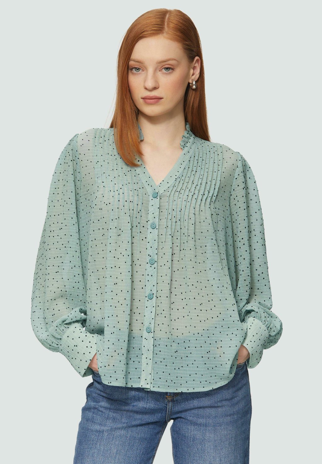Блузка на пуговицах STRUKTURIERTE MIT ZARTEM PUNKTEMUSTER QS, зеленый
Блузка на пуговицах STRUKTURIERTE MIT ZARTEM PUNKTEMUSTER QS, зеленый