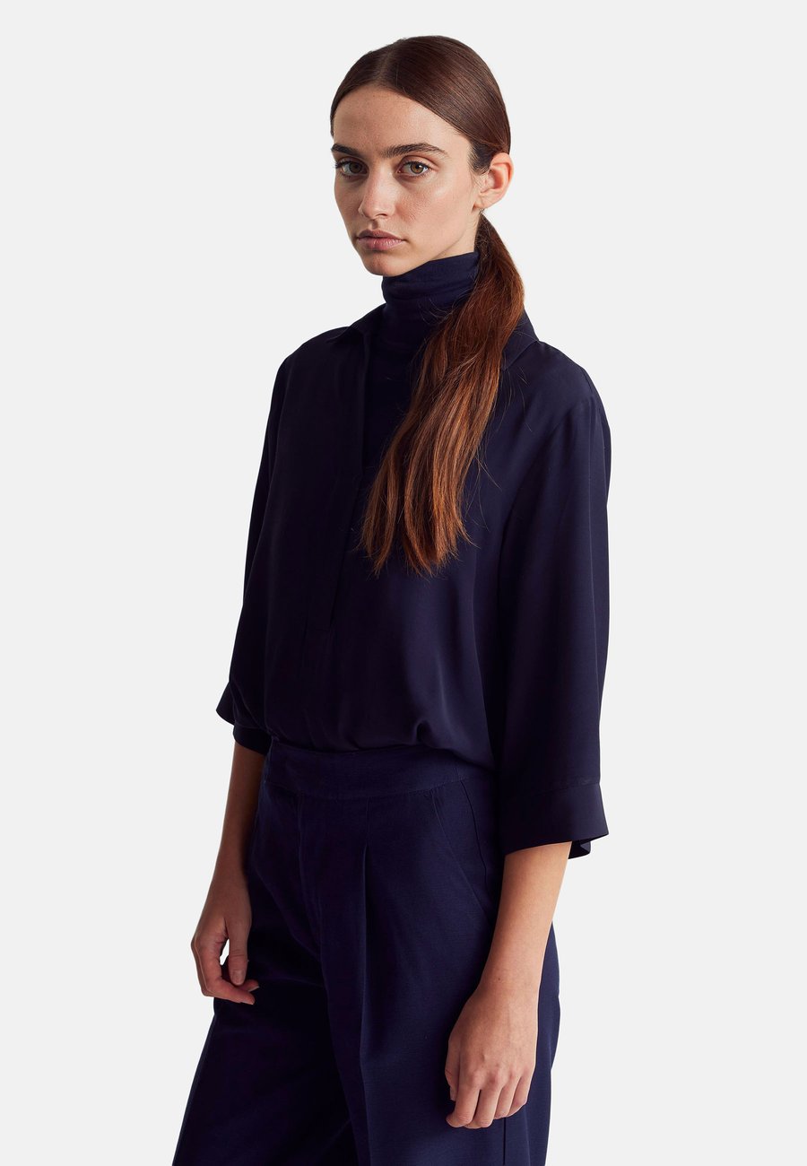 Блуза United Colors of Benetton Blouse, Blue
Блуза United Colors of Benetton Blouse, Blue