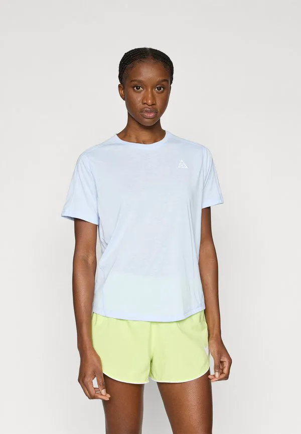 Спортивная футболка trail top Nike Acg, Hydrogen Blue/Photon Dust/Summit White, Белый, Спортивная футболка trail top Nike Acg, Hydrogen Blue/Photon Dust/Summit White
Спортивная футболка trail top Nike Acg, Hydrogen Blue/Photon Dust/Summit White, Белый, Спортивная футболка trail top Nike Acg, Hydrogen Blue/Photon Dust/Summit White