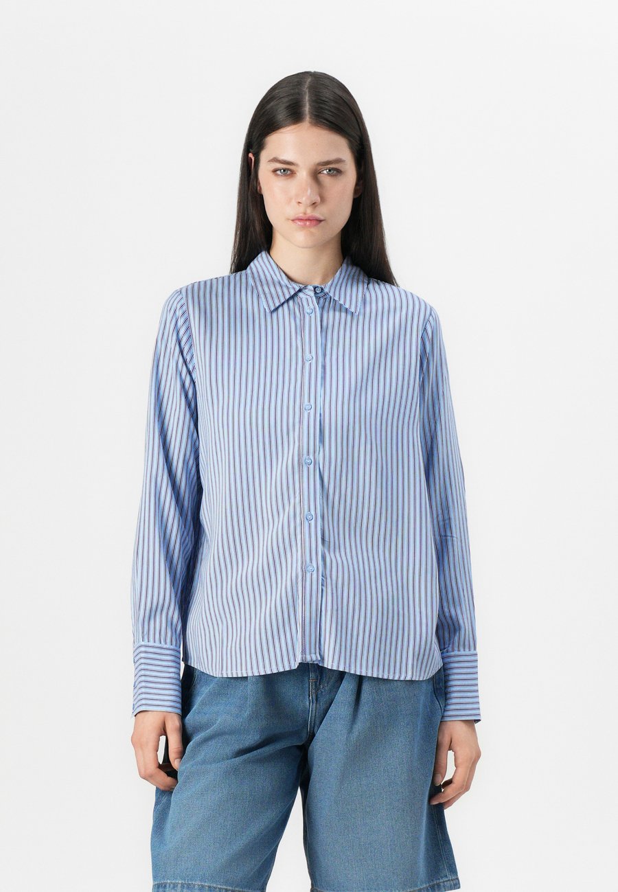 Блуза ONLY ONLBERIT LIFE , Blue Bell/Black/Light Blue
Блуза ONLY ONLBERIT LIFE , Blue Bell/Black/Light Blue