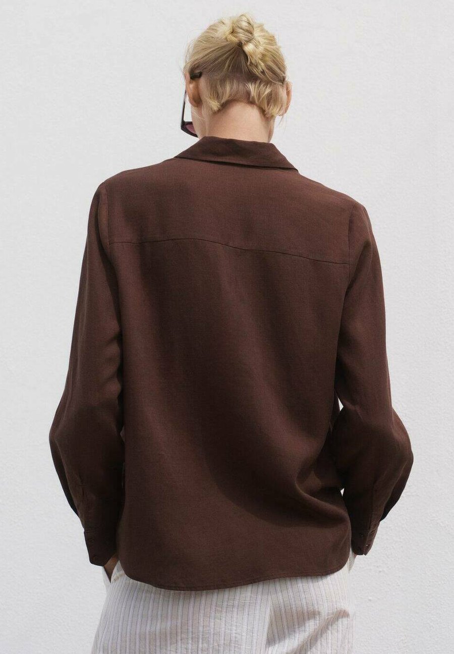 Блуза Mango Button-down blouse, Brown
Блуза Mango Button-down blouse, Brown