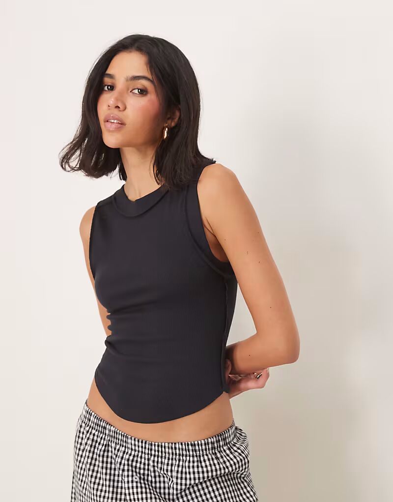 Майка Kate от Free People черного цвета
Майка Kate от Free People черного цвета