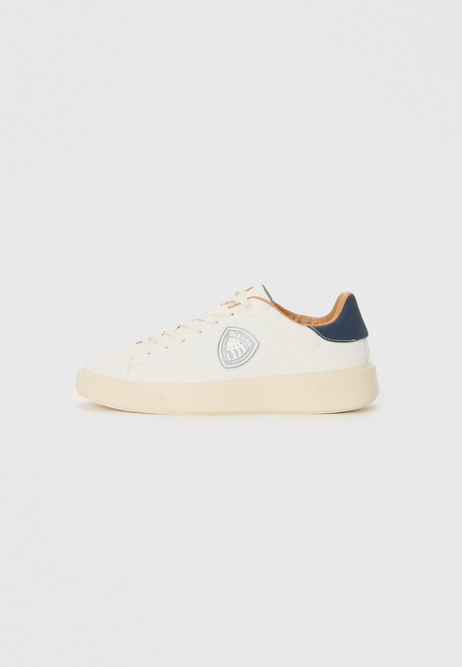 Кроссовки Blauer BUCK, Cream/Navy/Off-White
Кроссовки Blauer BUCK, Cream/Navy/Off-White