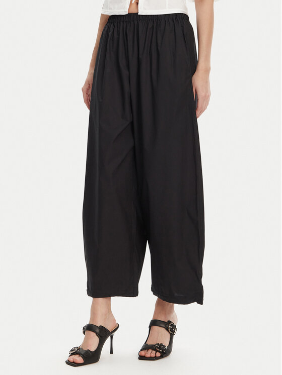 Брюки свободного кроя 105210 A2LD Pinko, черный
Брюки свободного кроя 105210 A2LD Pinko, черный