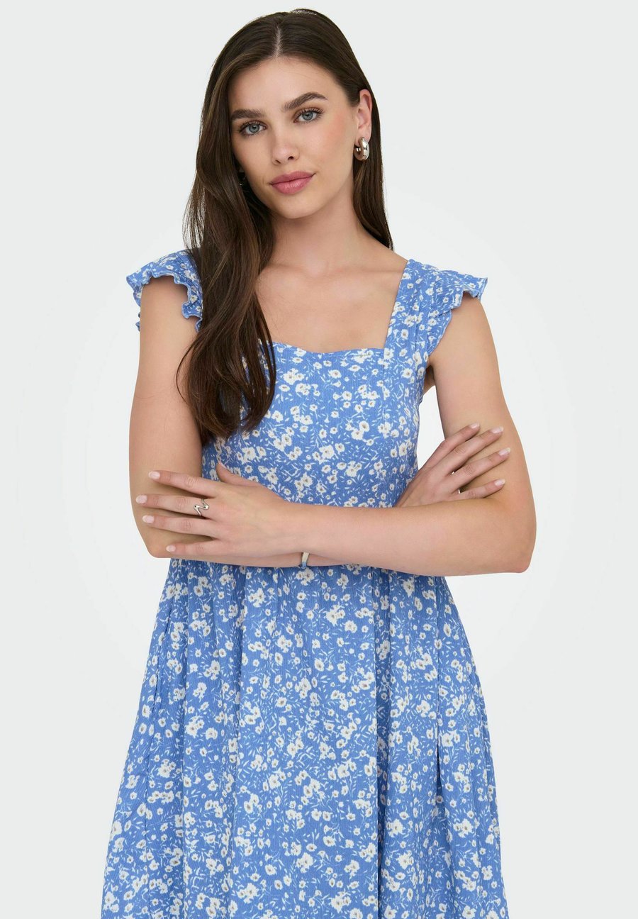 Платье ONLY ONLSERINA , Marina/Light Blue
Платье ONLY ONLSERINA , Marina/Light Blue