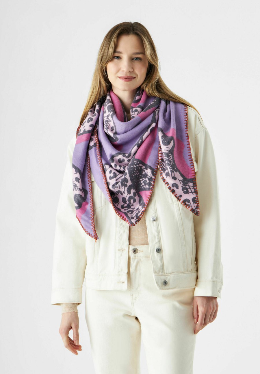 Шарф Codello DREIECK MIT LEO-MOTIVEN, Lila/Purple
Шарф Codello DREIECK MIT LEO-MOTIVEN, Lila/Purple