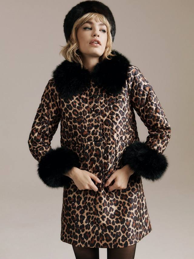 Фиолетовая куртка в леопардовом принте с стёганой отделкой Queens of archive, Brown Multi
Фиолетовая куртка в леопардовом принте с стёганой отделкой Queens of archive, Brown Multi