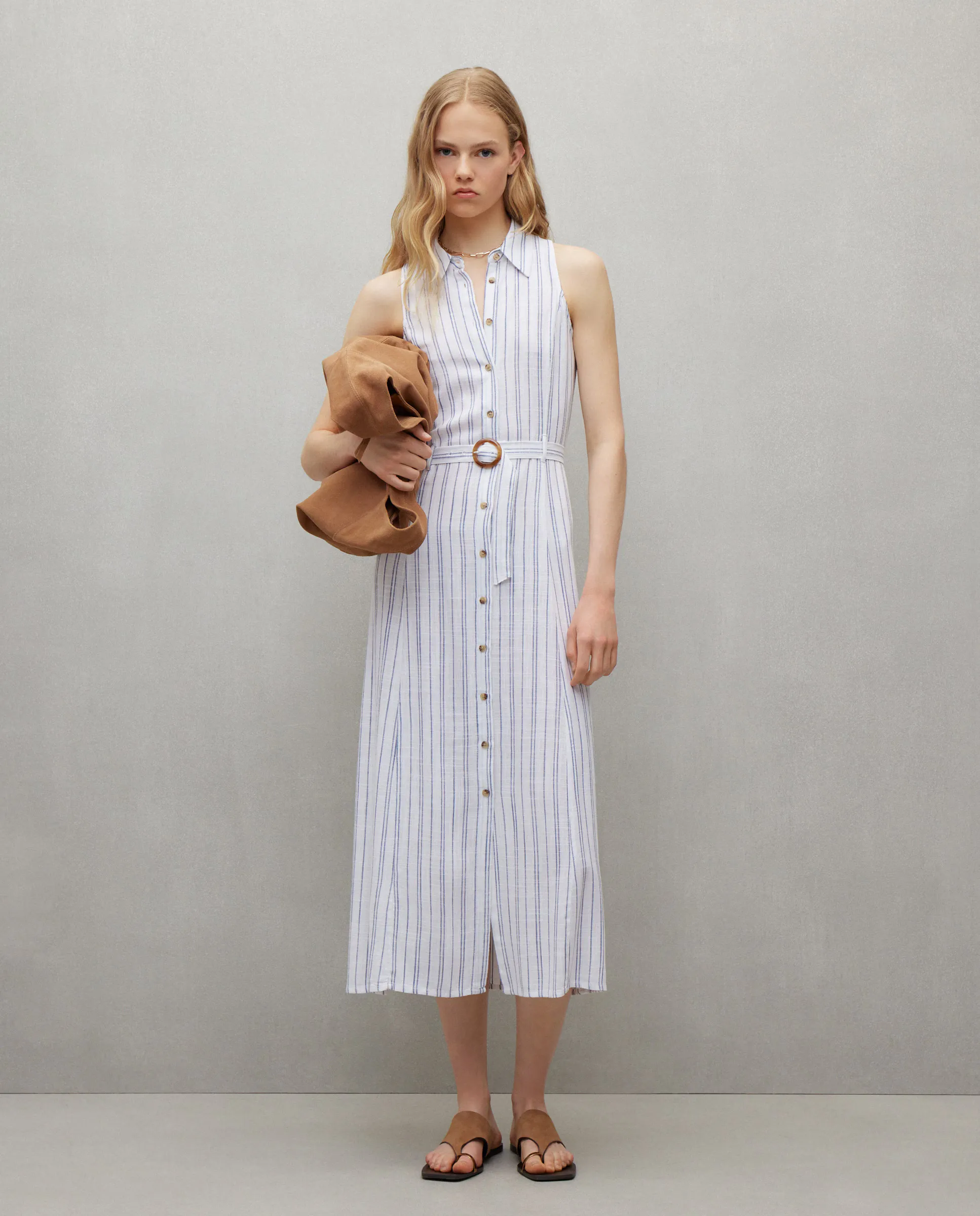 Женское платье миди с поясом Easy Wear, синий
Женское платье миди с поясом Easy Wear, синий