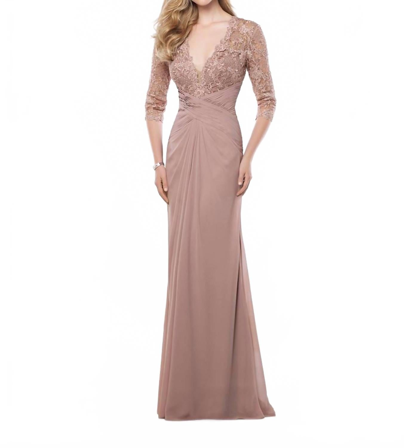 Жоржетовое кружевное платье-трапеция в цвете норка Montage by Mon Cheri, Mink
Жоржетовое кружевное платье-трапеция в цвете норка Montage by Mon Cheri, Mink