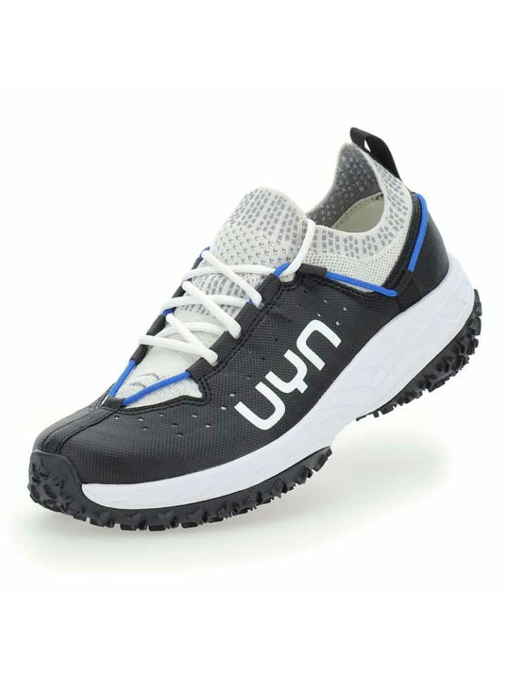 Обувь для походов и треккинга UYN
Обувь для походов и треккинга UYN