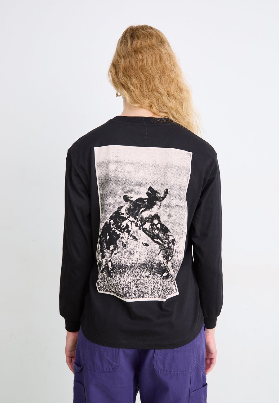 Толстовка Carhartt WIP NO PLAY, Black, Черный, Толстовка Carhartt WIP NO PLAY, Black
Толстовка Carhartt WIP NO PLAY, Black, Черный, Толстовка Carhartt WIP NO PLAY, Black