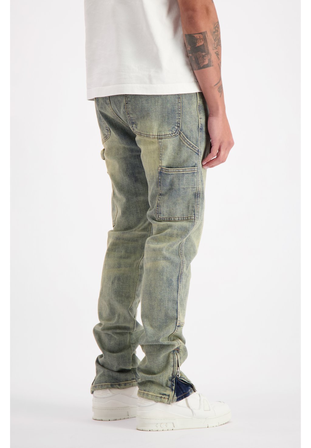 Джинсы свободного кроя WORKER Black Bananas, синий
Джинсы свободного кроя WORKER Black Bananas, синий