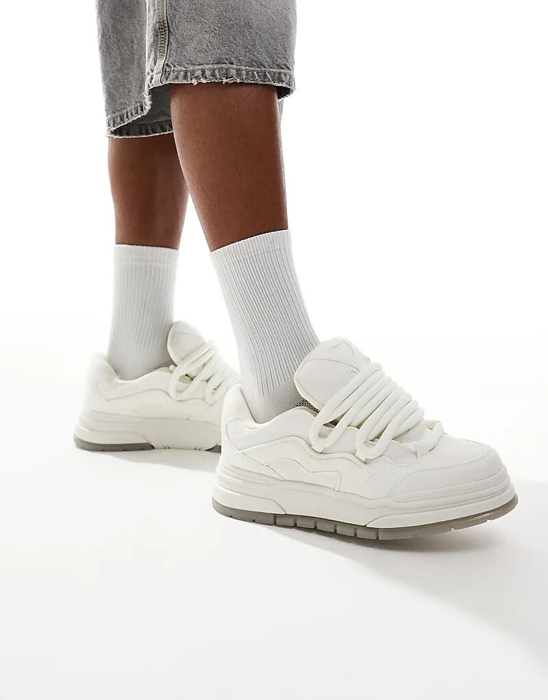 Массивные кроссовки Bershka для скейтбординга белого цвета
Массивные кроссовки Bershka для скейтбординга белого цвета