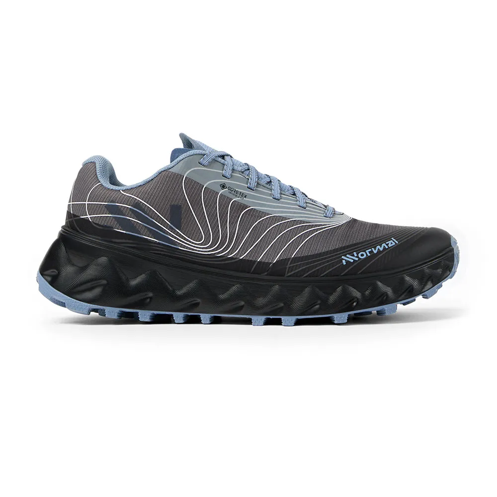 Кроссовки NNormal Tomir 2.0 Goretex trail, серый
Кроссовки NNormal Tomir 2.0 Goretex trail, серый