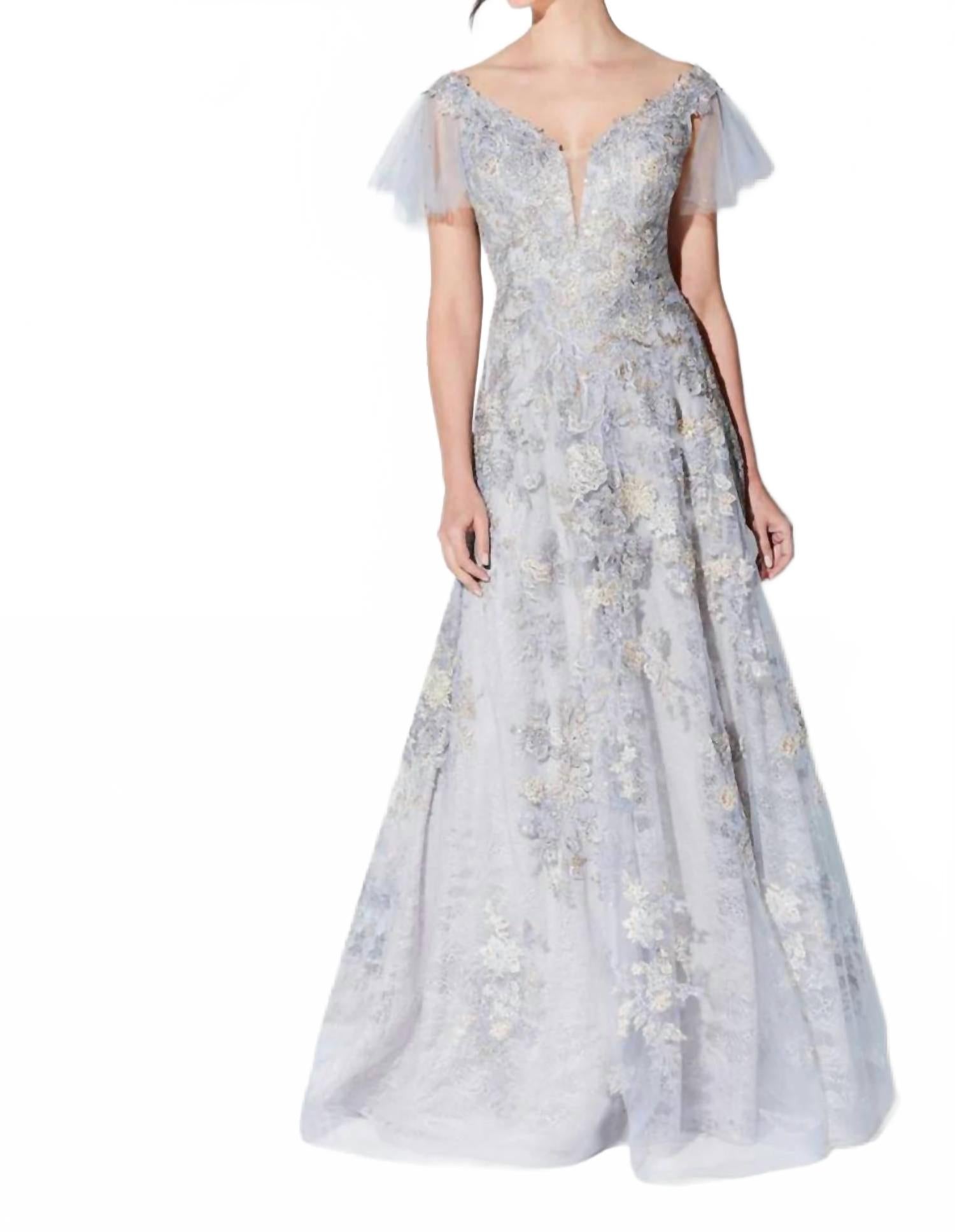 Изящное вышитое платье-трапеция в сине-серебристом цвете Ivonne D
Изящное вышитое платье-трапеция в сине-серебристом цвете Ivonne D