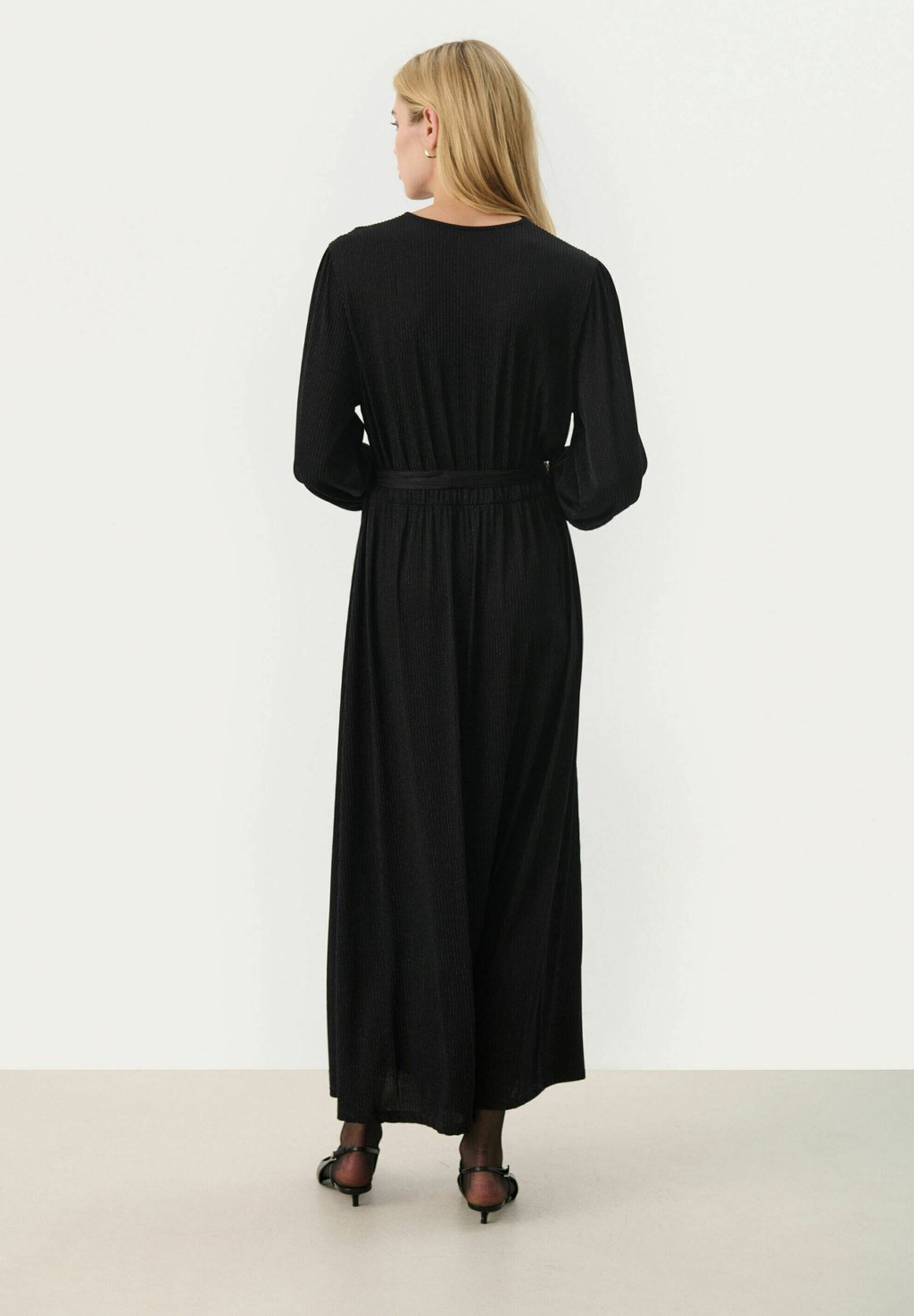 Повседневное платье THENNAPW DR Part Two, черный
Повседневное платье THENNAPW DR Part Two, черный