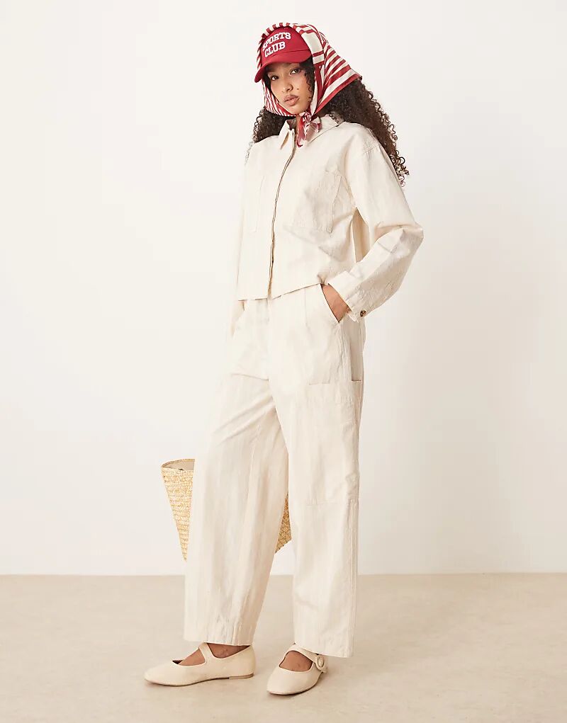 Хлопковые брюки-бочонки ASOS DESIGN с практичными карманами в полоску цвета экрю
Хлопковые брюки-бочонки ASOS DESIGN с практичными карманами в полоску цвета экрю