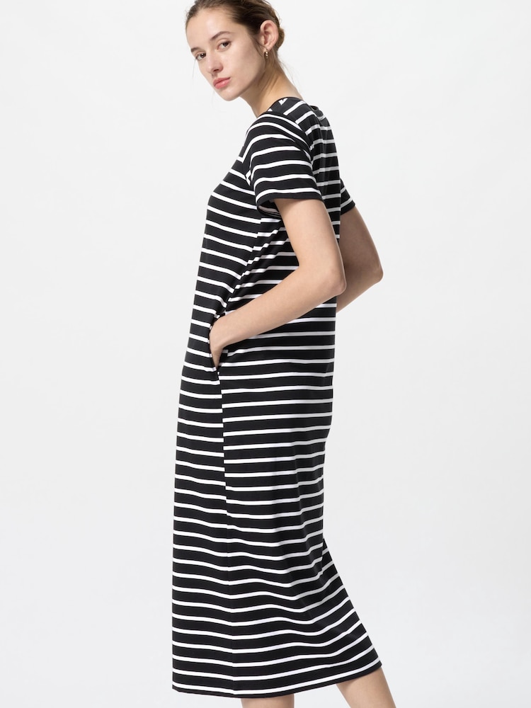 Платье-футболка с чашечками Uniqlo, черный
Платье-футболка с чашечками Uniqlo, черный