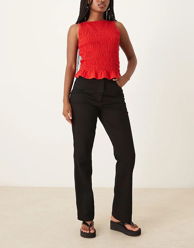 Джинсы прямого кроя OMNES с высокой талией черного цвета
Джинсы прямого кроя OMNES с высокой талией черного цвета