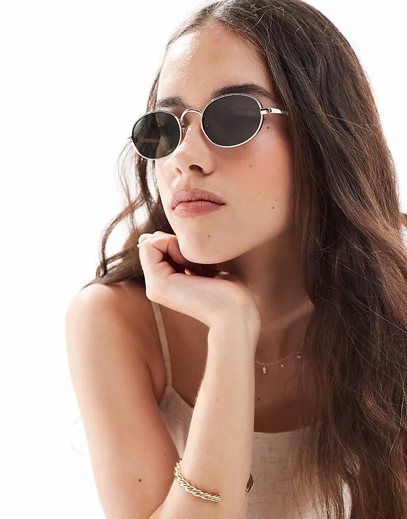 Солнцезащитные очки Aire Regulus в круглой металлической оправе с зелеными линзами в золотом цвете
Солнцезащитные очки Aire Regulus в круглой металлической оправе с зелеными линзами в золотом цвете