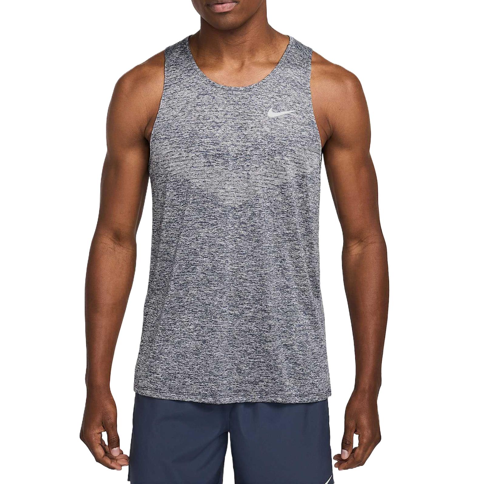 Мужская майка для бега Stride Dri FIT Adv Nike, серый
Мужская майка для бега Stride Dri FIT Adv Nike, серый
