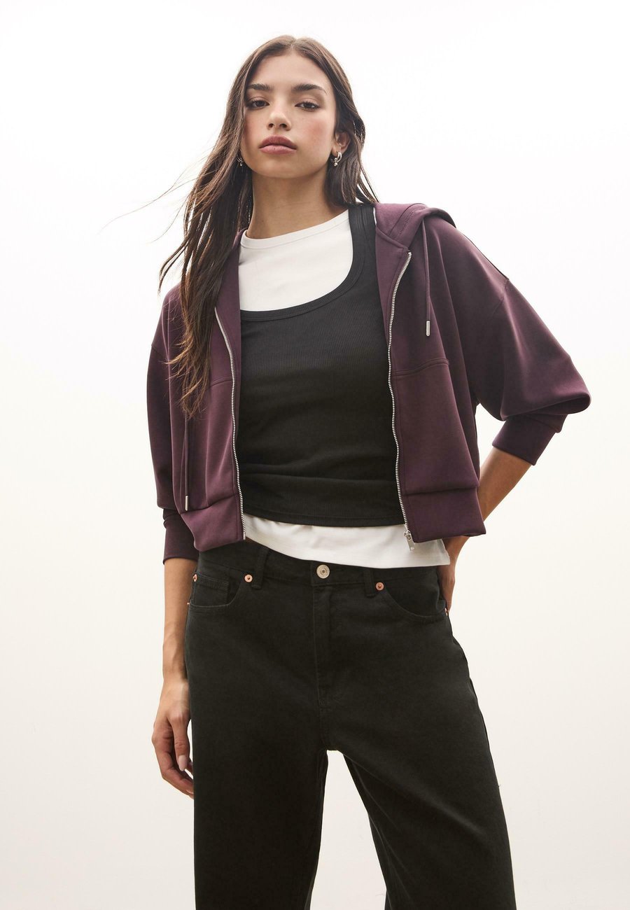 Толстовка Stradivarius SOFT TOUCH HOODED, Purple
Толстовка Stradivarius SOFT TOUCH HOODED, Purple