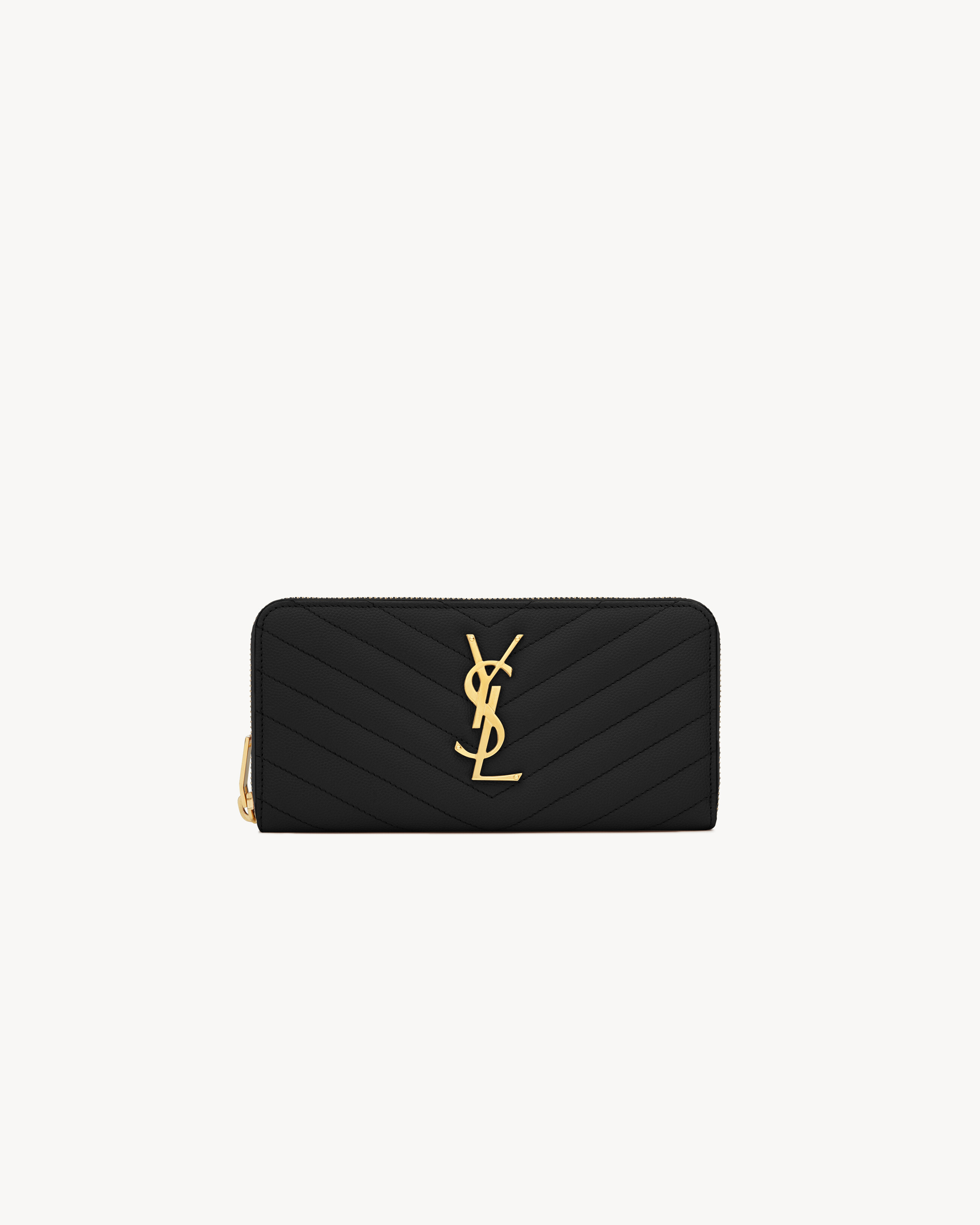 Кошелек на молнии Cassandre Matelasse из зернистой кожи Grain de Poudre Saint Laurent, черный
Кошелек на молнии Cassandre Matelasse из зернистой кожи Grain de Poudre Saint Laurent, черный