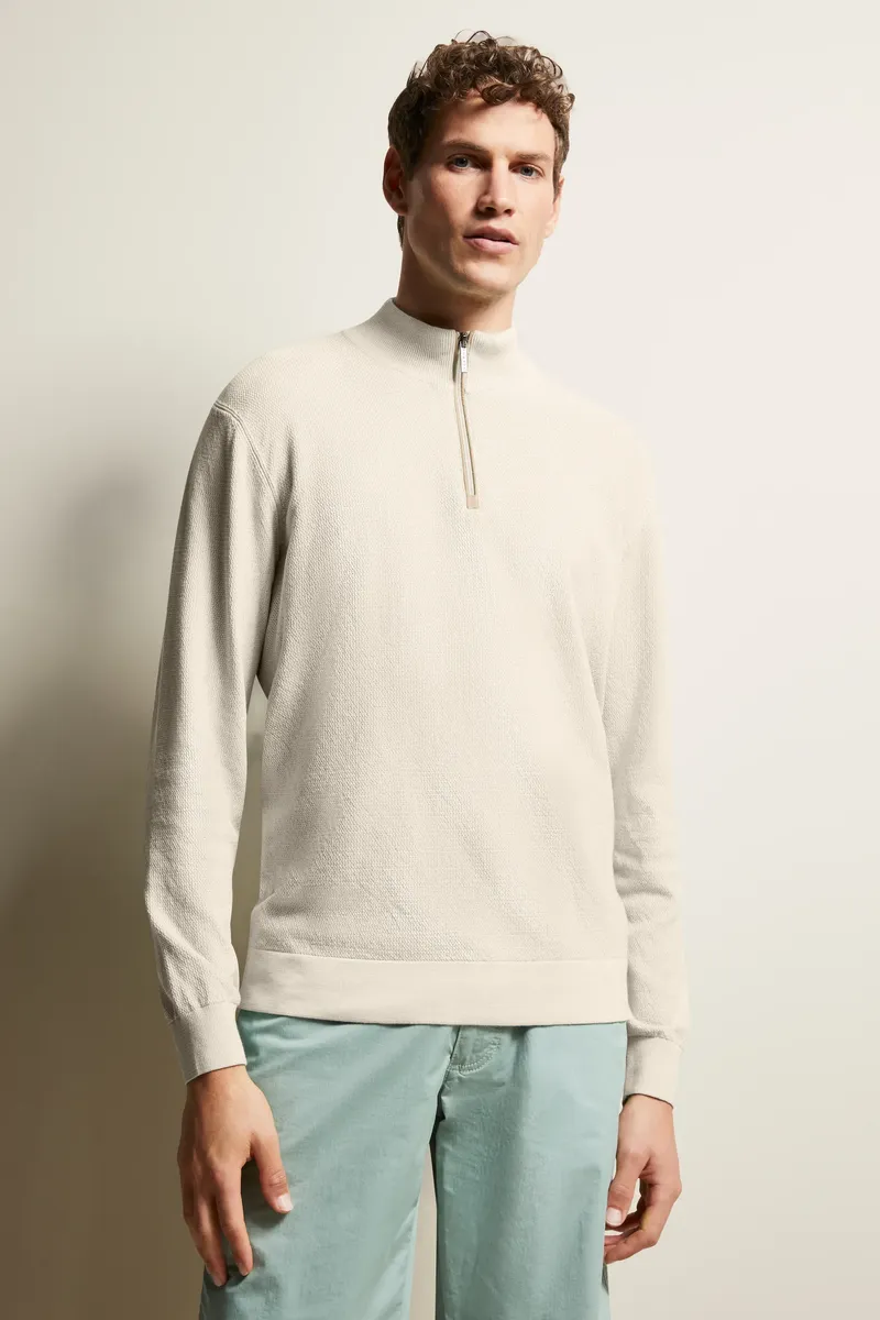 Bugatti Тройер с изысканной двухцветной структурой, бежевый
Bugatti Тройер с изысканной двухцветной структурой, бежевый