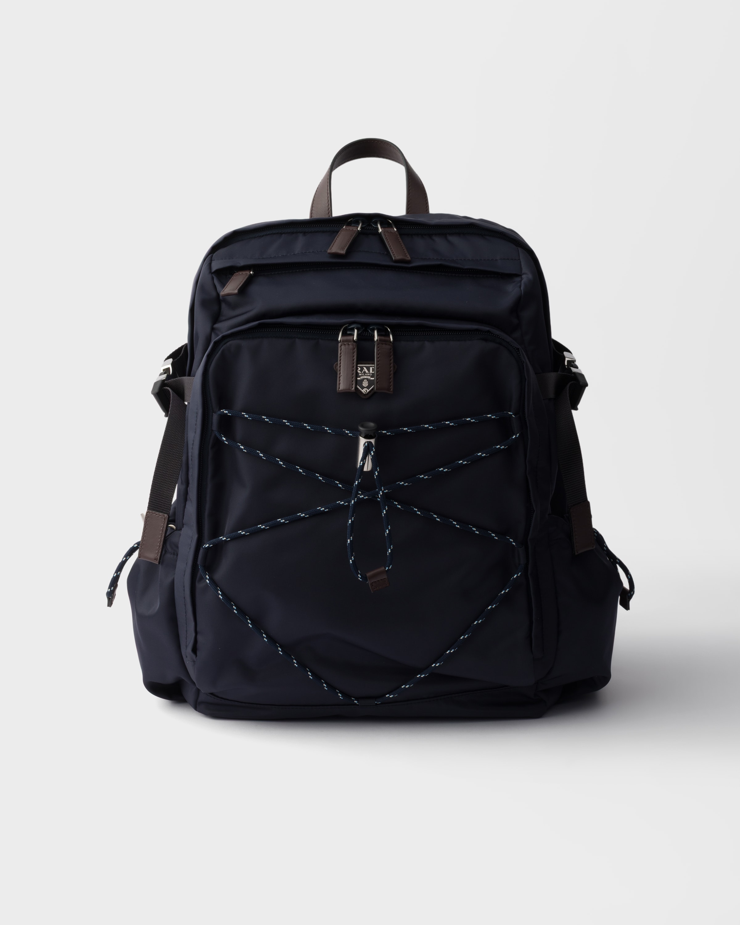 Рюкзак Prada Speedrock из Re-Nylon и кожи Prada, темно-синий
Рюкзак Prada Speedrock из Re-Nylon и кожи Prada, темно-синий