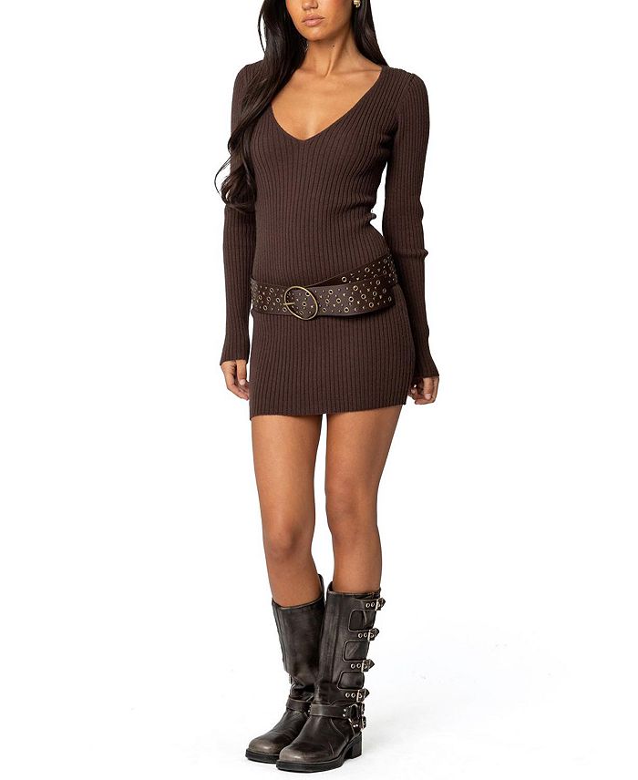 Мини-платье с V-образным вырезом в рубчик Edikted, коричневый
Мини-платье с V-образным вырезом в рубчик Edikted, коричневый