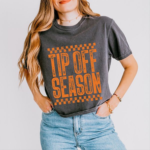 Футболка с принтом Tip off season в клетку, укороченная, свободного кроя Simply Sage Market, Pepper, Зеленый, Футболка с принтом Tip off season в клетку, укороченная, свободного кроя Simply Sage Market, Pepper
Футболка с принтом Tip off season в клетку, укороченная, свободного кроя Simply Sage Market, Pepper, Зеленый, Футболка с принтом Tip off season в клетку, укороченная, свободного кроя Simply Sage Market, Pepper