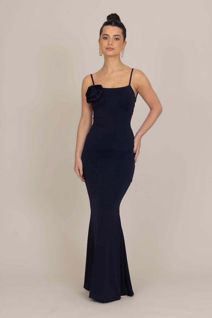 Платье WAL G PETITE MARY ROSE TIE BACK , Navy Blue/Dark Blue
Платье WAL G PETITE MARY ROSE TIE BACK , Navy Blue/Dark Blue