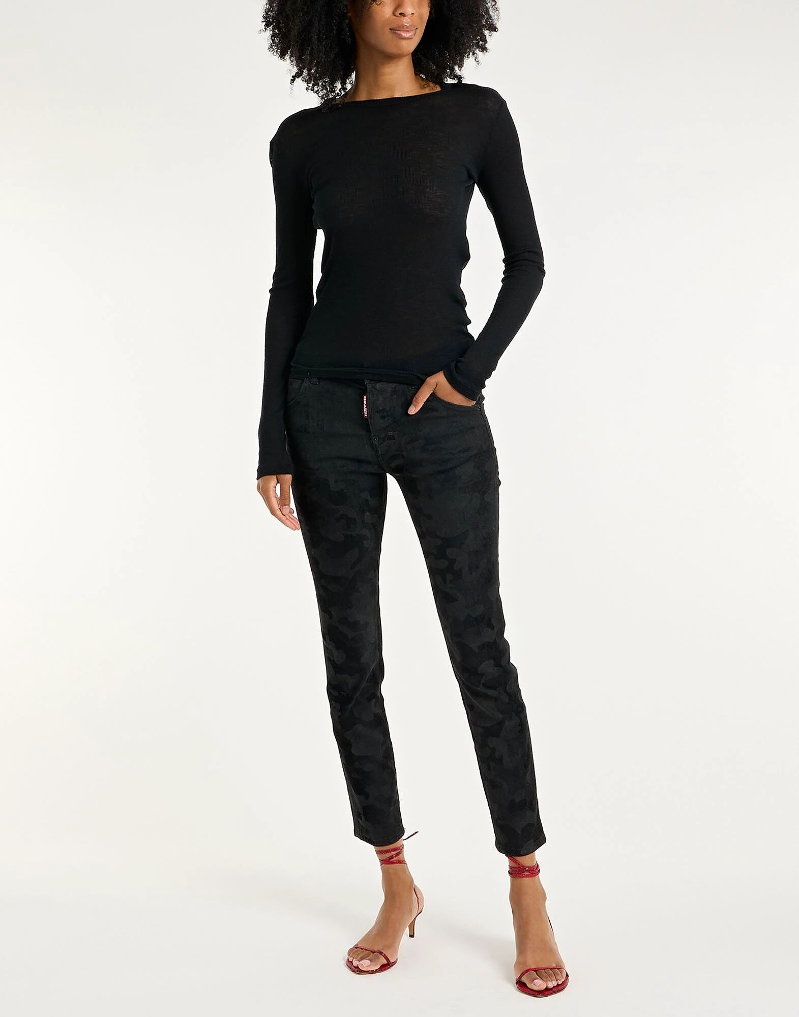 Брюки Dsquared2, черный
Брюки Dsquared2, черный