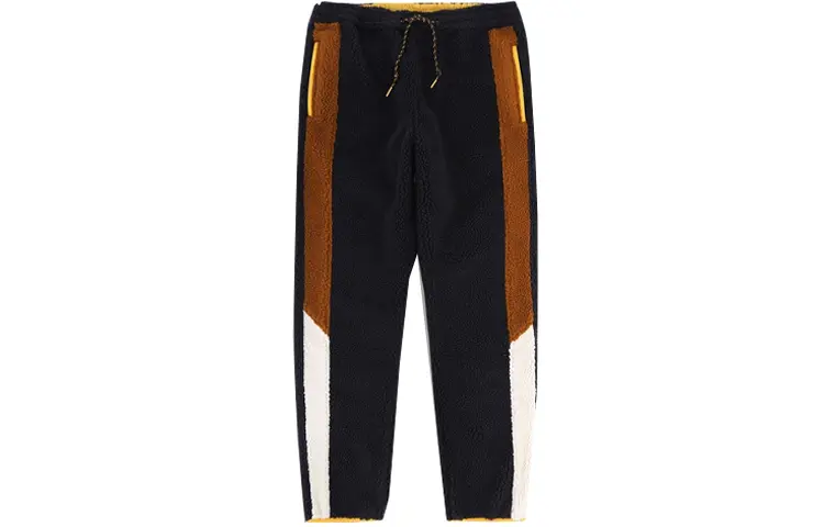 Мужские трикотажные спортивные штаны Levi's levi’s, цвет Black
Мужские трикотажные спортивные штаны Levi's levi’s, цвет Black