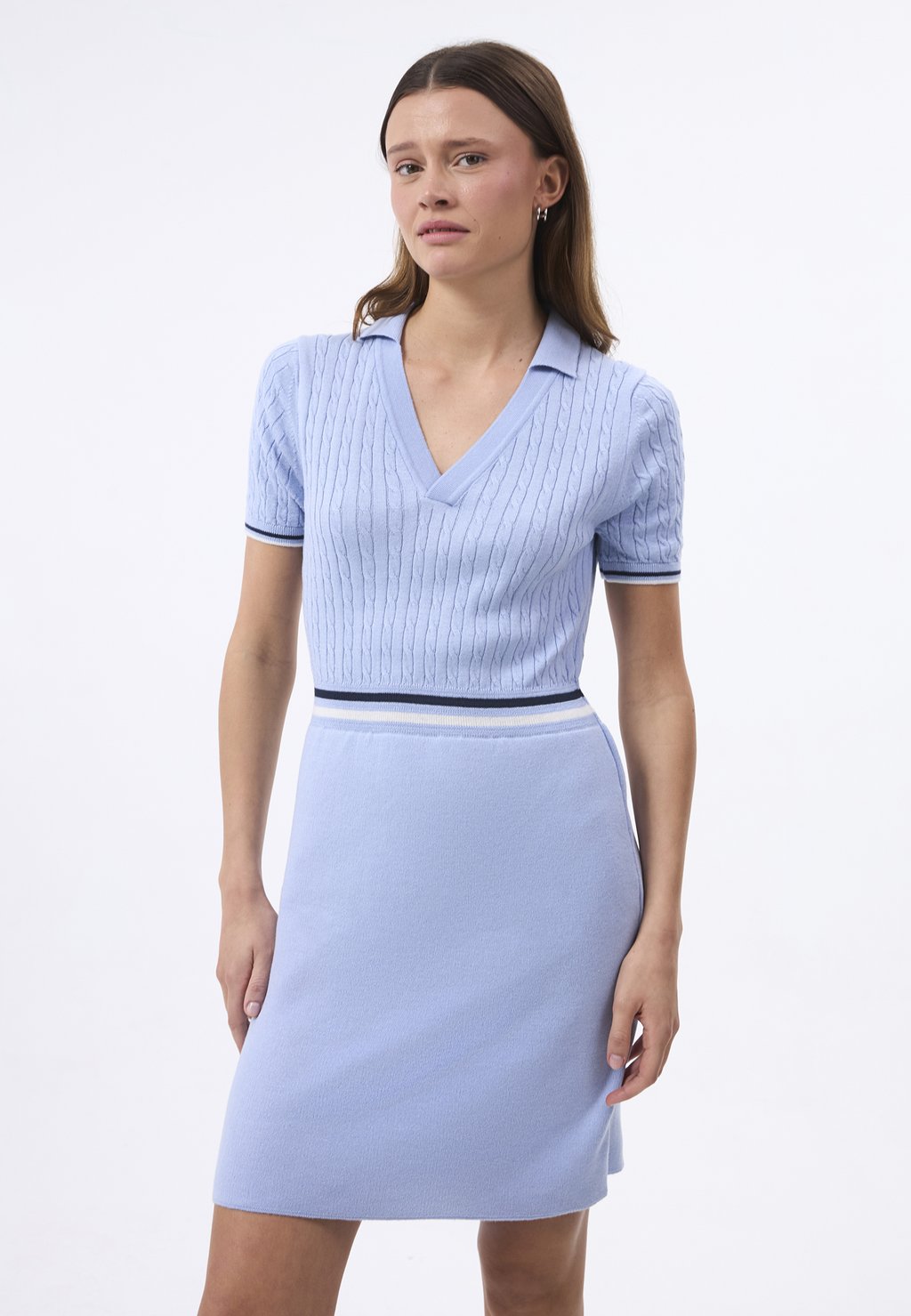 Платье-джемпер Felix Hardy, синий
Платье-джемпер Felix Hardy, синий