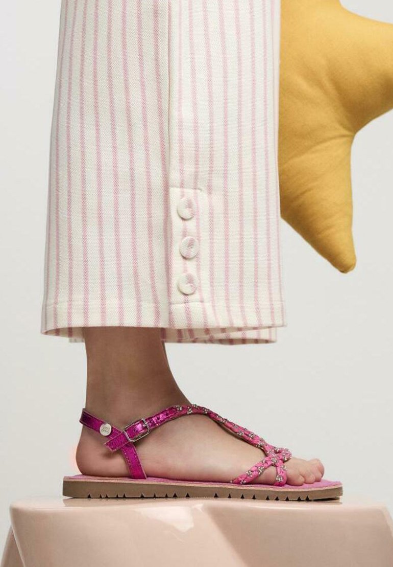 Сандалии Gioseppo, фуксия
Сандалии Gioseppo, фуксия