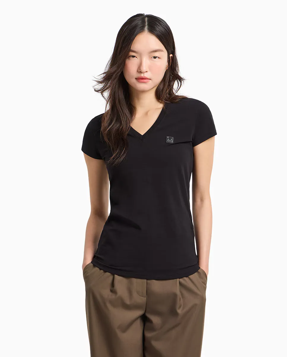 Женская облегающая футболка с V-образным вырезом Armani Exchange, черный
Женская облегающая футболка с V-образным вырезом Armani Exchange, черный