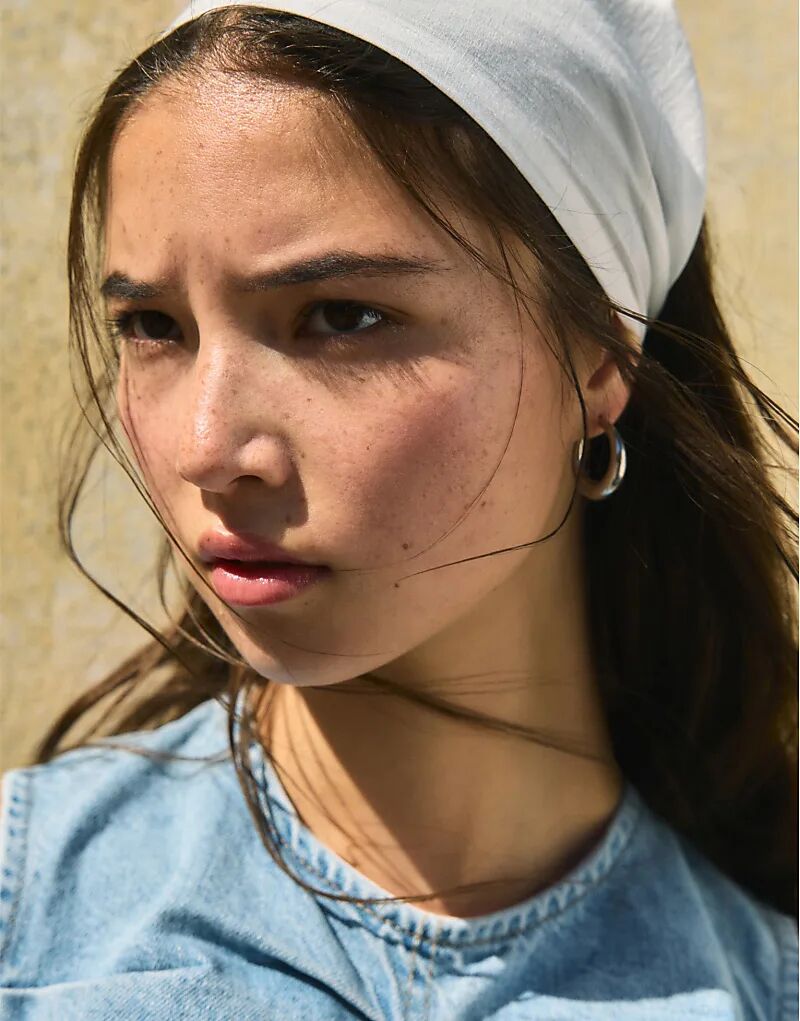 Белый шейный платок Pull&Bear белого цвета
Белый шейный платок Pull&Bear белого цвета