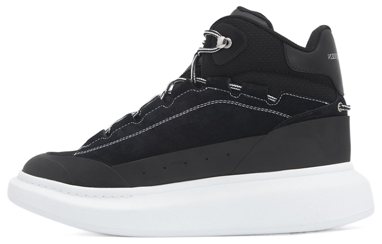 Высокие кожаные кроссовки для скейтбординга черно-белые Alexander McQueen
Высокие кожаные кроссовки для скейтбординга черно-белые Alexander McQueen