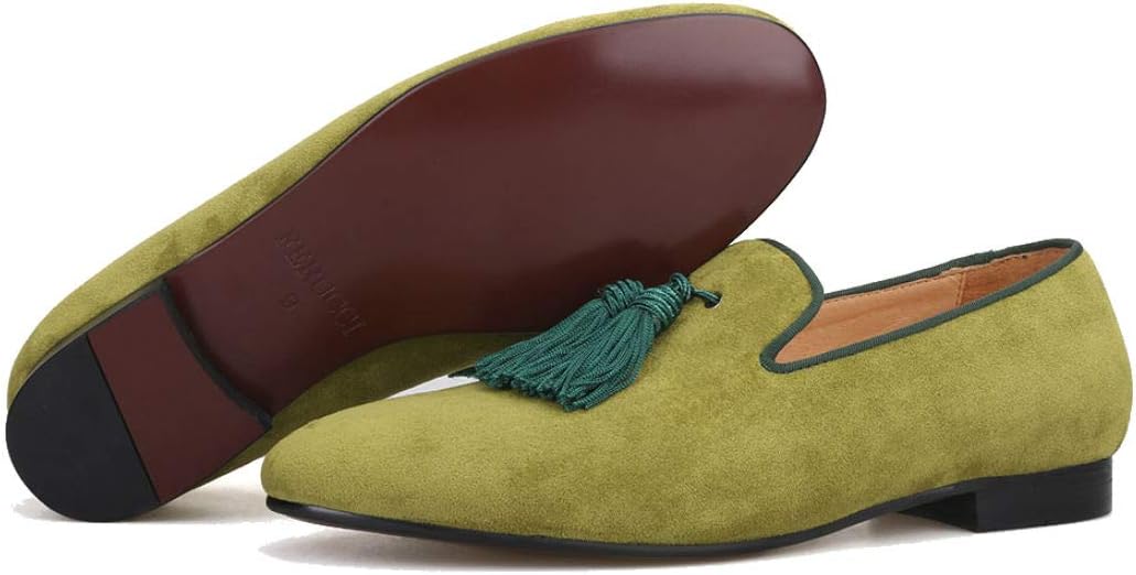 Мужские зеленые замшевые лоферы FERUCCI с большой зеленой кисточкой
Мужские зеленые замшевые лоферы FERUCCI с большой зеленой кисточкой