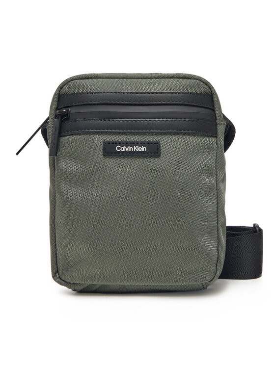 Сумка через плечо K50K512772 Calvin Klein, черный 
Сумка через плечо K50K512772 Calvin Klein, черный