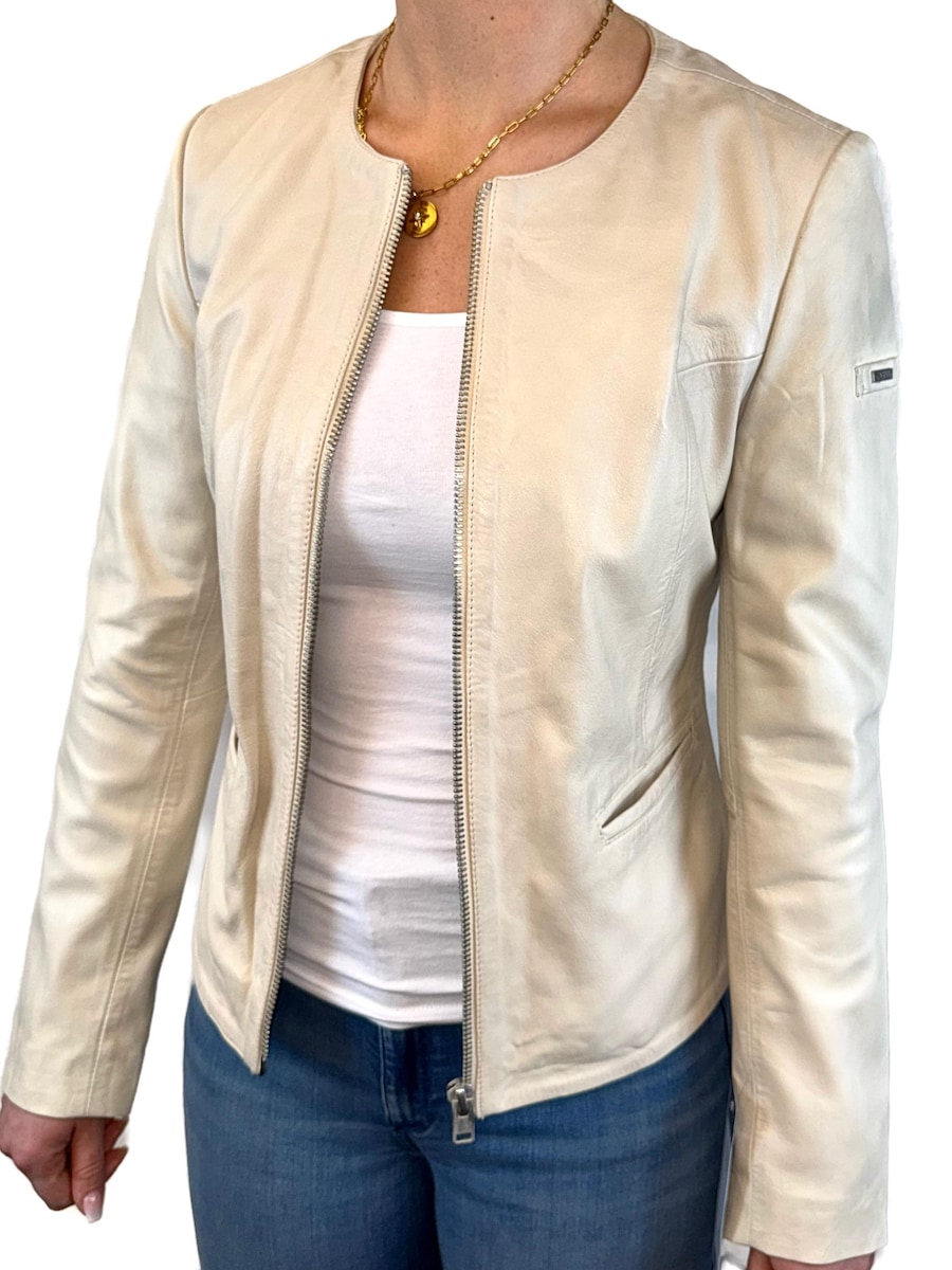 Куртка межсезонная CABRINI Mary, от белого
Куртка межсезонная CABRINI Mary, от белого