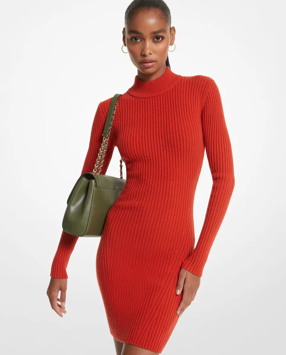 Короткое платье с высоким воротником и длинными рукавами Michael Michael Kors, красный
Короткое платье с высоким воротником и длинными рукавами Michael Michael Kors, красный