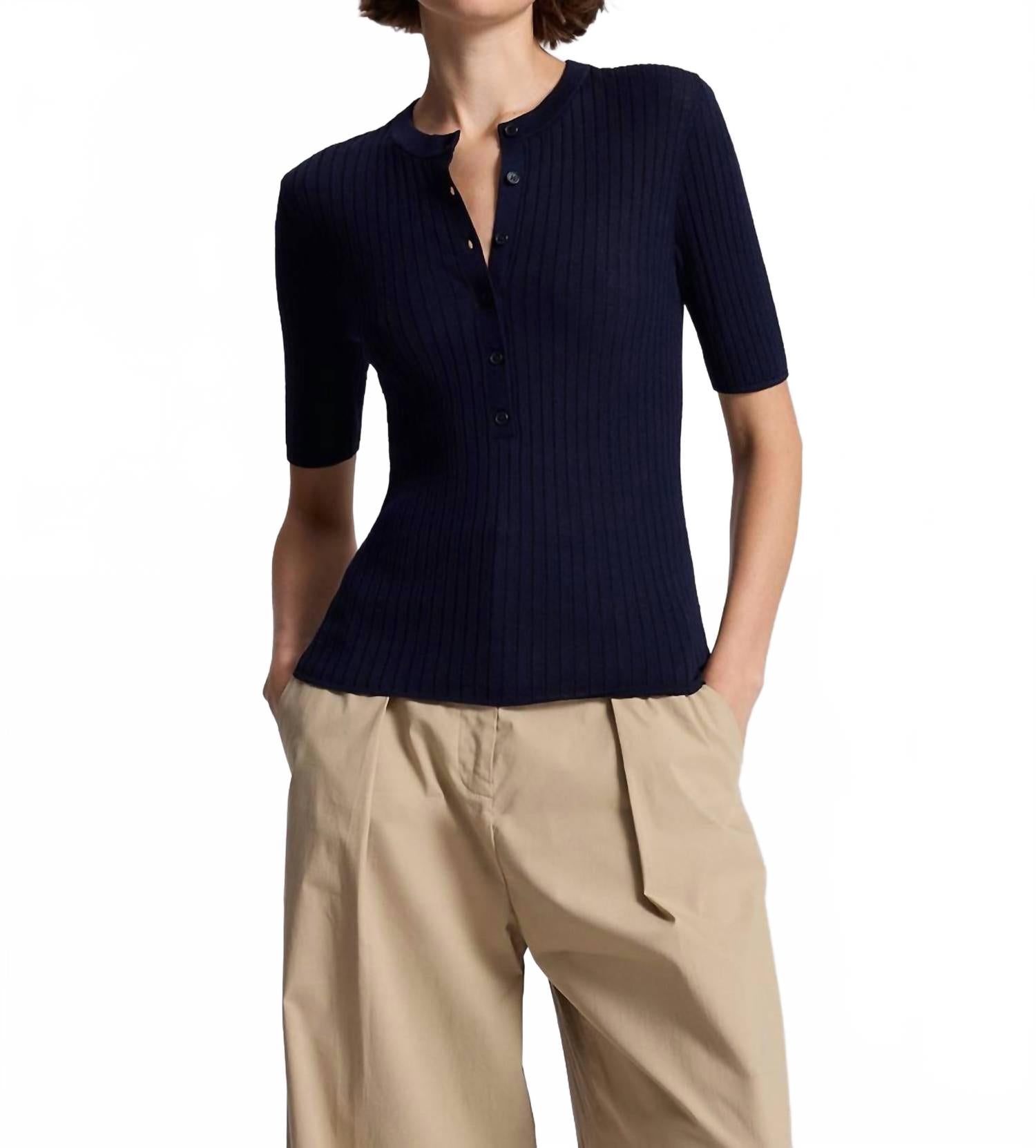 Шерстяной топ Fisher темно-синего цвета A.L.C.
Шерстяной топ Fisher темно-синего цвета A.L.C.