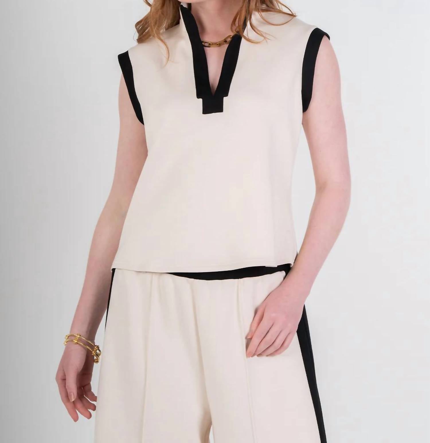 Топ Poppy в цвете черный песок Emily McCarthy
Топ Poppy в цвете черный песок Emily McCarthy