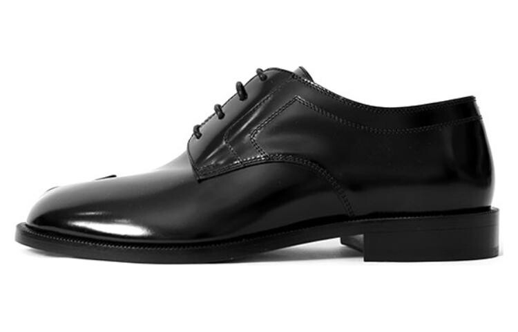 Туфли-дерби Maison Margiela Tabi, черный
Туфли-дерби Maison Margiela Tabi, черный